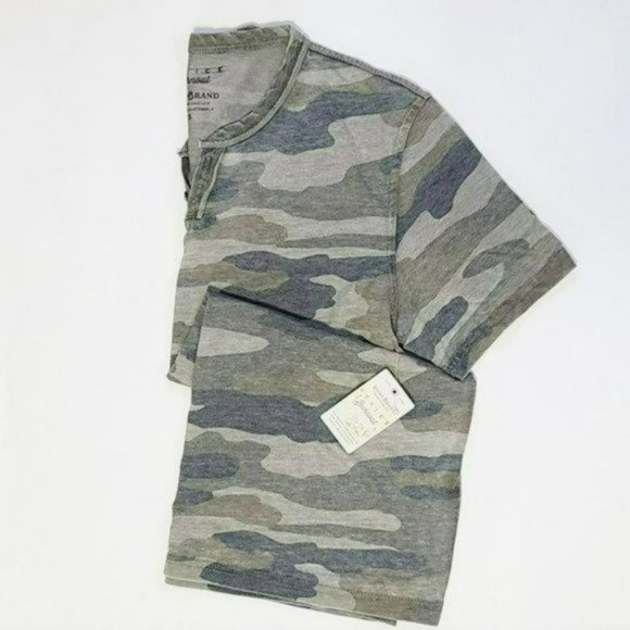 NWT LUCKY BRAND Venice Burnout Notch Neck Camo Print Ultra Soft Cotton T-Shitrt - Picture 3 of 5